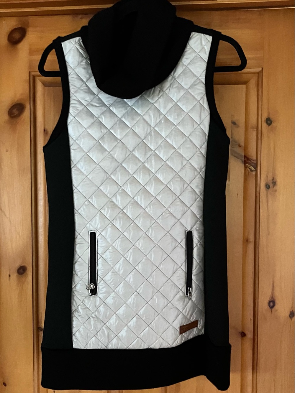 Quilted Silver-White Cowl Neck Sleeveless Sweater